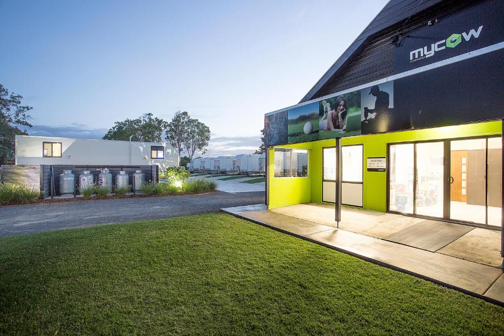 Bakers Creek Hotel | Mycow Accommodation Mackay