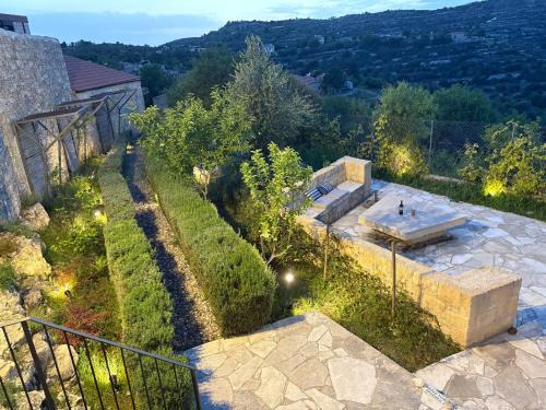 Lofou House | myLofou