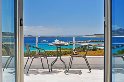 Koufonisia Hotel | Myrto Hotel