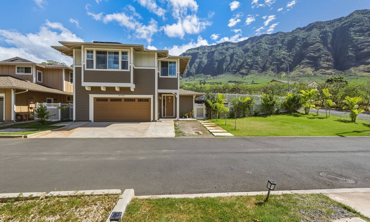 Makaha Valley House | Mystic Mermaid Island Retreat! Entire Home