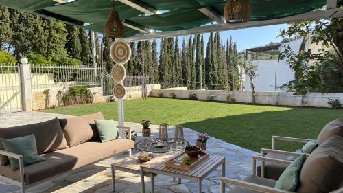 Vari Villa | Naiad Villa