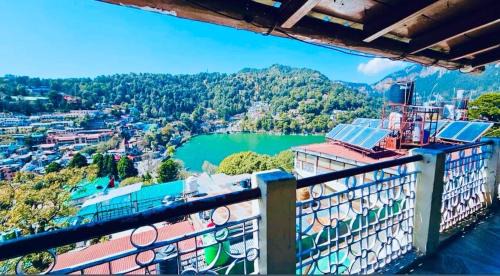 Nainital Bed & Breakfast | Naini Hill View Boho