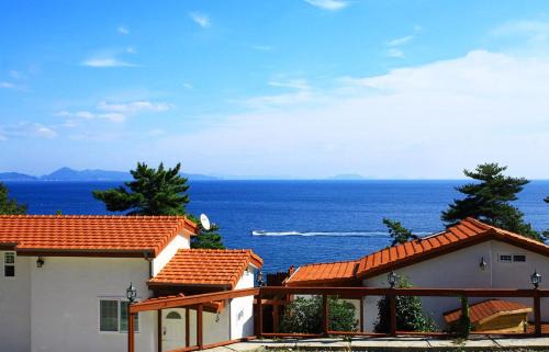 Namhae House | Namhae Eunbit Bada Pension