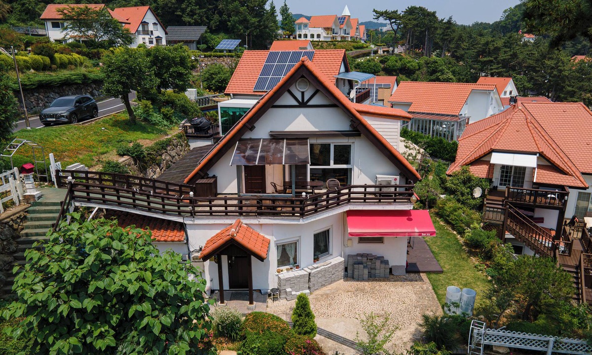 Mulgol Apartment | Namhae German Village Johannes