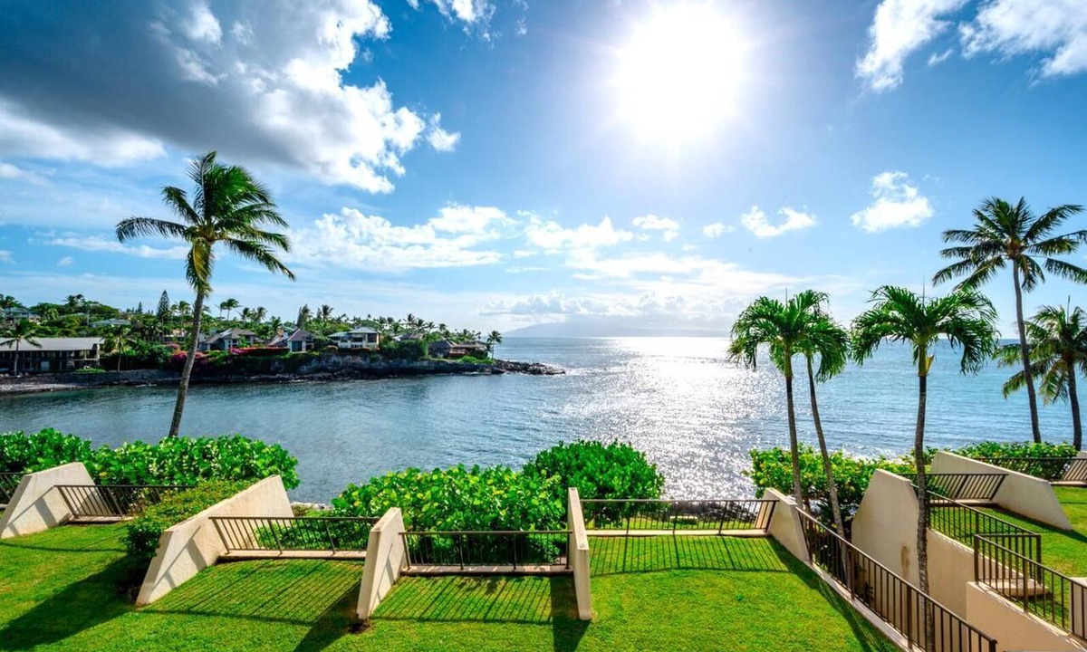 Napili Condo | Napili Point | Oceanfront 2 BR, Sleeps 6 | Car Incl. w/6+ Nights | NAP-C18 by KBM