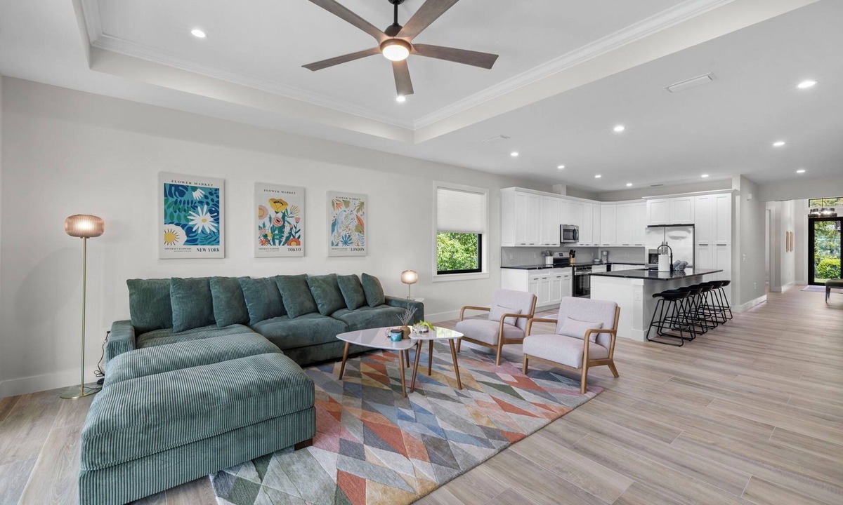 East Naples House | Naples Getaway by Beaches & Pickleball Courts & Botanical Gardens