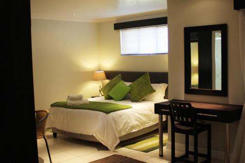 Bloemfontein Cabin | Nations Lodge
