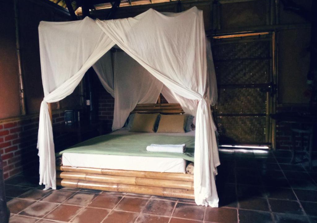 East Selemadeg House | Natural Forest homestay