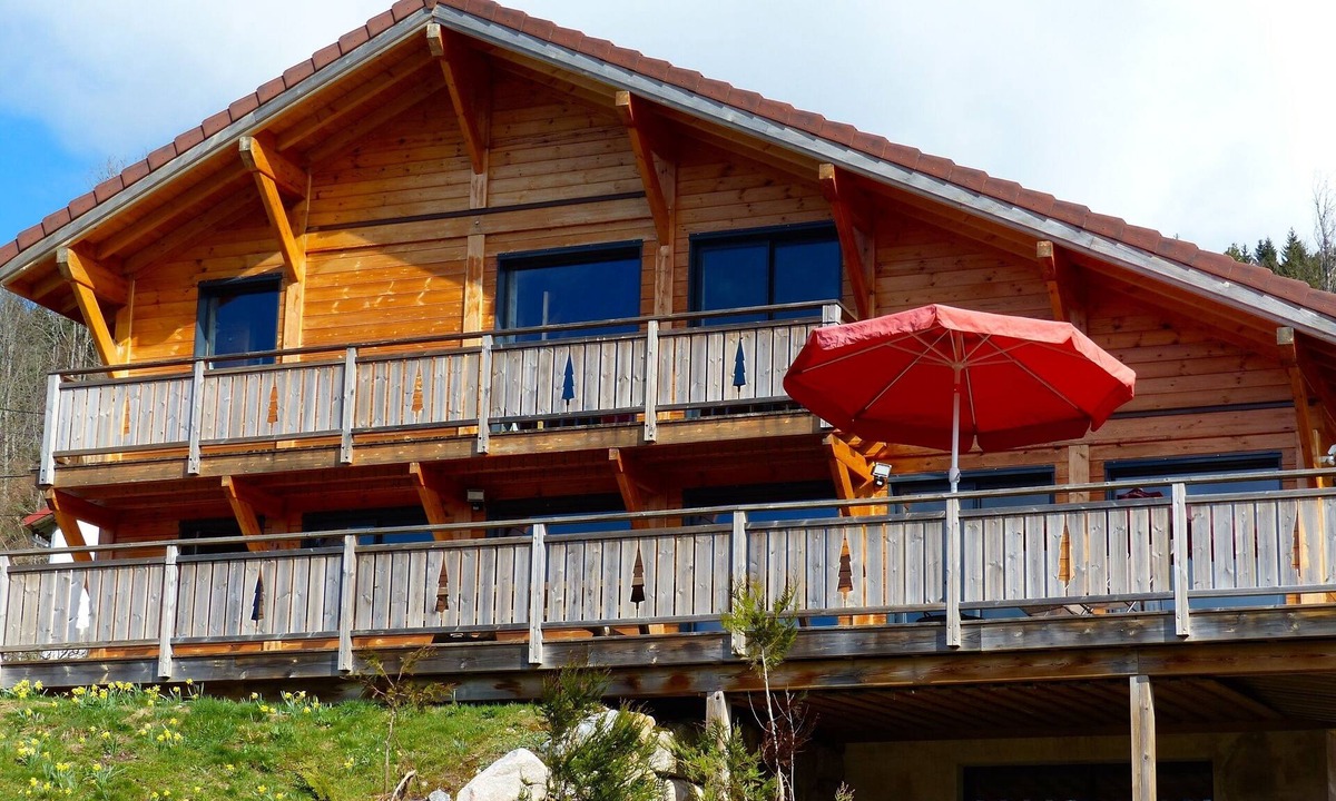 Xonrupt-Longemer Ski Chalet | Nature bath: large open spaces, jacuzzi, sauna, billiards table, WIFI, south-facing