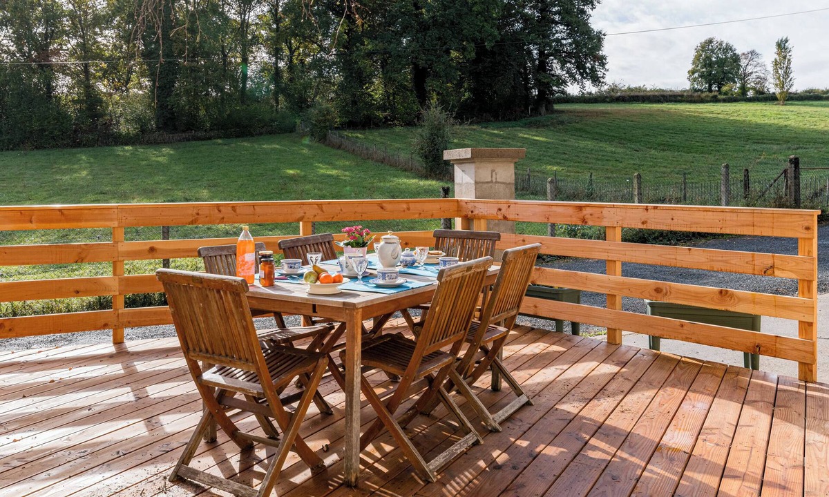 Bellerive-sur-Allier Cottage | Nature gîte for family get-togethers - 10 minutes from Vichy