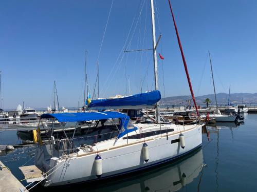 Cesme Boat Rental | Nautical Nomad