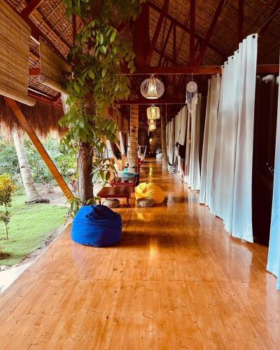 Tawala Hotel | Nautilus Hostel & Hammocks