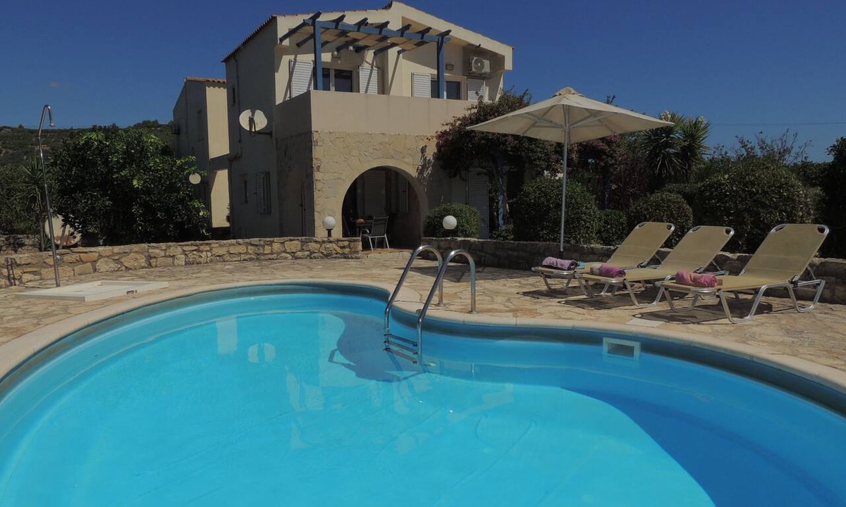 Katochori Villa | Near Kalives. 2 bedrooms, private pool, Free WIFI, A.C, views and all amenities.