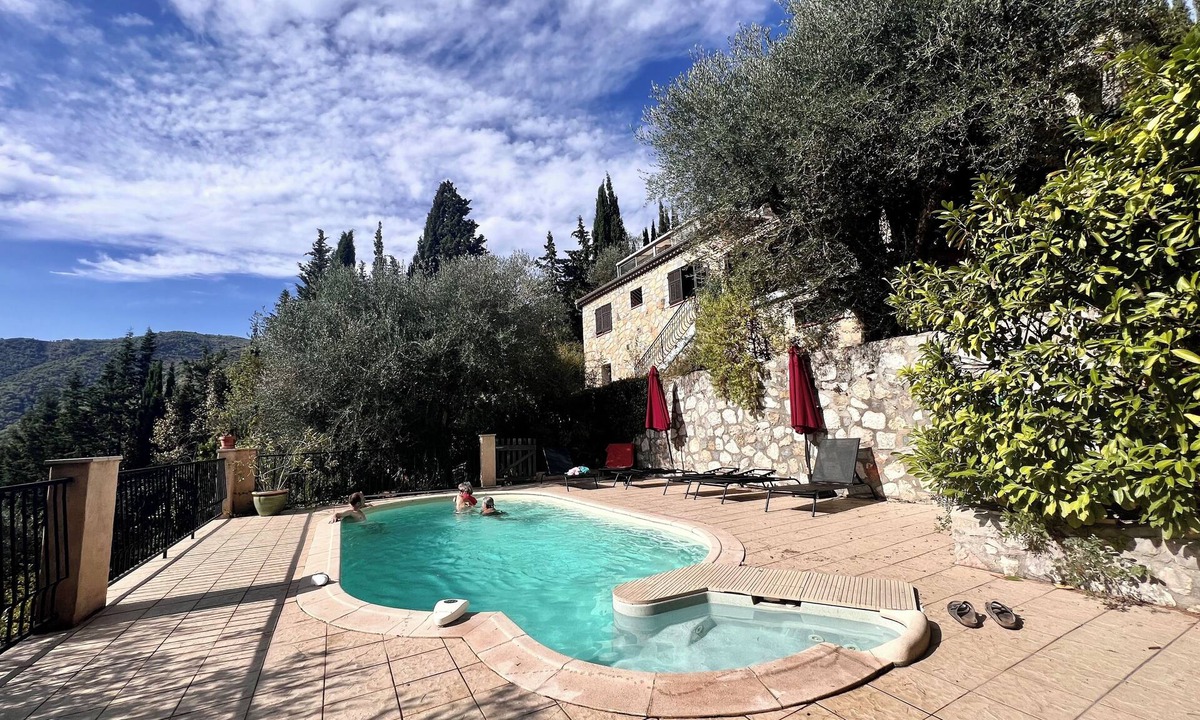 Drap House | Near Nice large private villa and pool