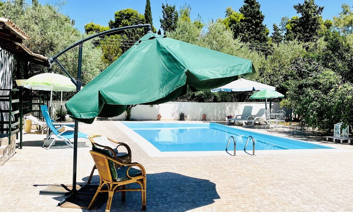 Mandra Capreria Villa | Near the sea, with panoramic views, swimming pool, and garden to feel at home when you are away from home.It is recomended to families with children.