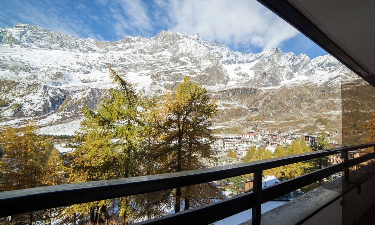 Cervinia Apartment | Near the Ski Lifts