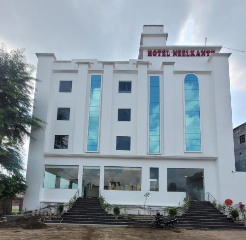 Faizabad Hotel | Neelkanth Hotel