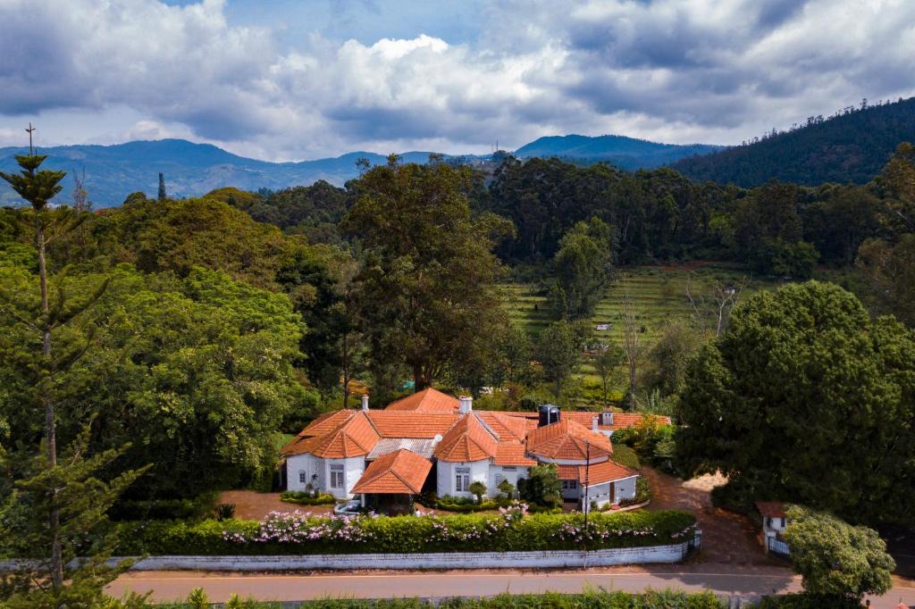 Attadi Hotel | Neemrana's Wallwood Garden