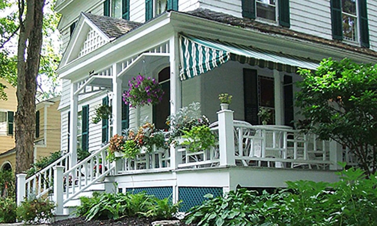 Cooperstown House | Nelson Pines Rose Rm - 1 of 3 private rooms in Cooperstown Classic Victorian