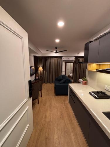 Viman Nagar Apartment | neon viman stays