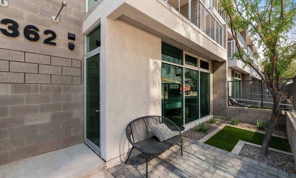 Riverside Apartment | Neptune's Studio Apartment with Pool!