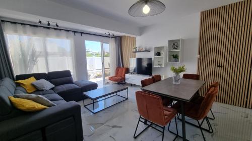 Paphos House | Nerina Luxury Villa 01