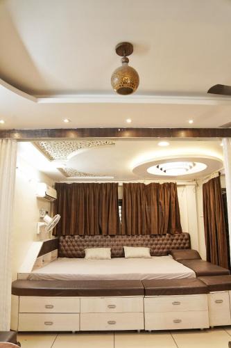 Indore Apartment | Nest & Fest