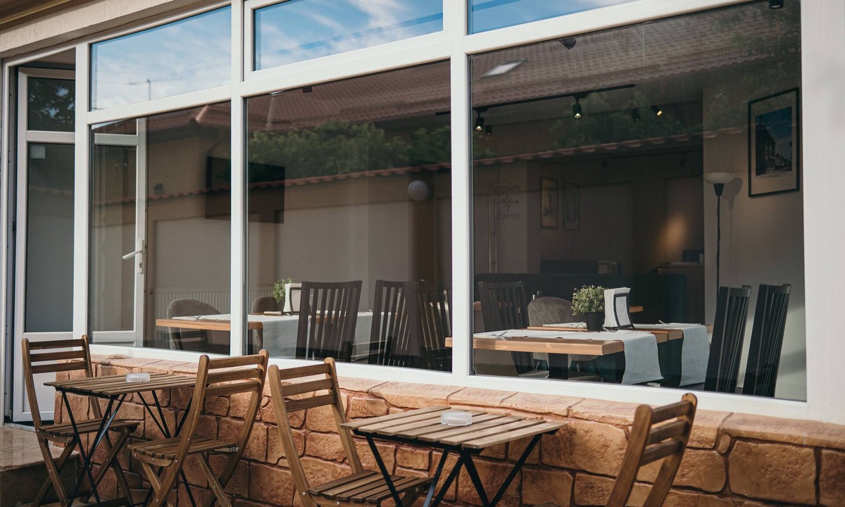 Drobeta-Turnu Severin Hotel | NEST Guesthouse