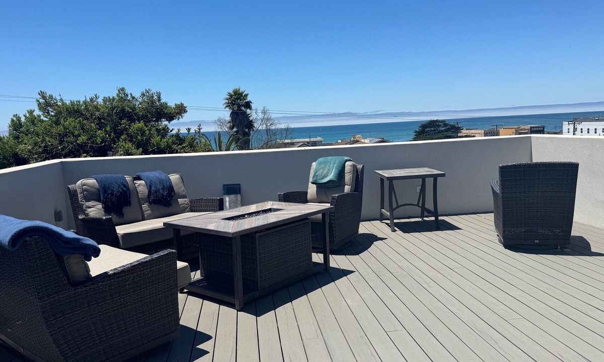 Cayucos House | "Nest with a view" 3-bedroom house in Cayucos.