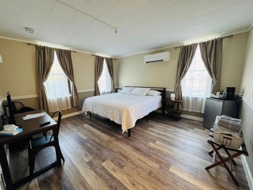 Hermann Hotel | Nestle Inn