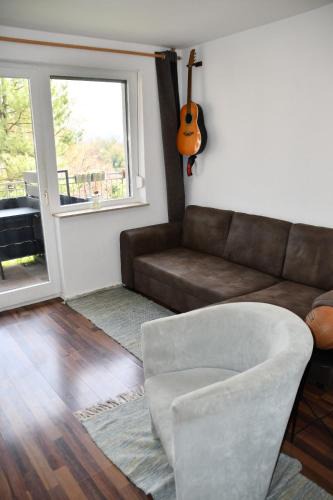 Eutingen Apartment | NEU Casa Ludi Pforzheim Eutingen gute Wohngegend direkte Buchung möglich keine Freigabe erforderlich inklusive Balkon Terrasse und Tiefgaragenparkplatz Waschmaschine im Haus