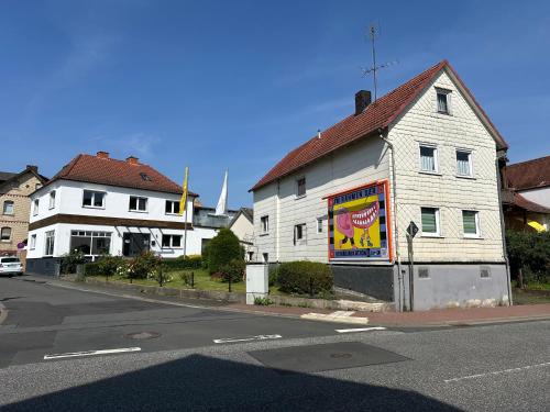 Lohra Apartment | Neu! Einfaches Appartement - einfacher Preis