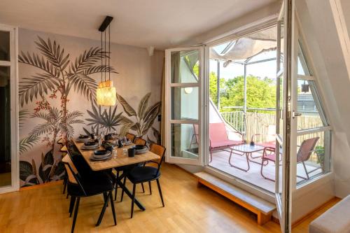 Straubing Apartment | NEU I Alte Post- Historisches Loft mit Dachterrasse I Zentrumsnah