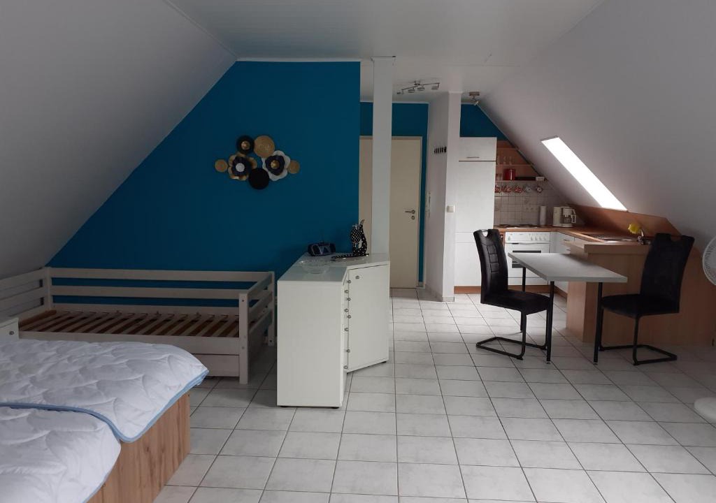 Niederdorfelden Apartment | Neue Möblierte Wohnung mit Separatem Eingang, Nahe zum Bahnhof Nach Frankfurt