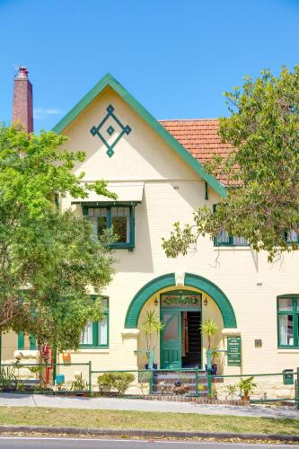 Neutral Bay Hotel | Neutral Bay Lodge