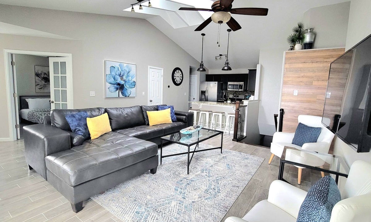 Arvada House | NEW 6bdrms, 6baths; Near Dining, Shops, & Shops. Great for Red Rocks & Downtown!