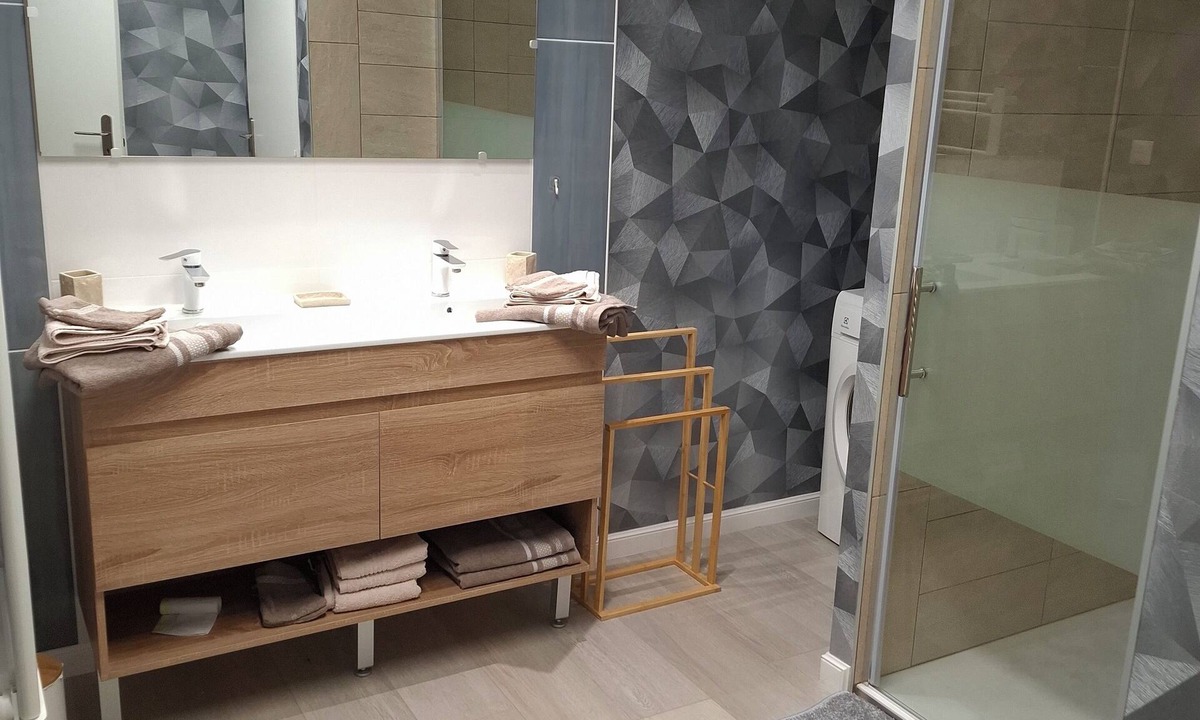 Saint-Vit Apartment | NEW 70m2 fully-equipped apartment in quiet neighborhood