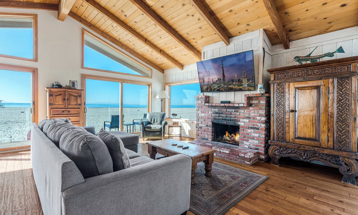 Silver Strand House | NEW! Beach Front Coastal Living