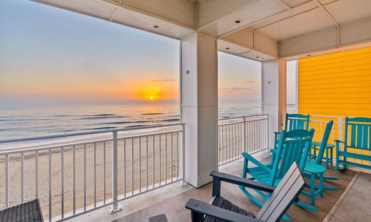 Sandbridge Condo | New! Beachfront Condo, Fishing/Pool/Boat