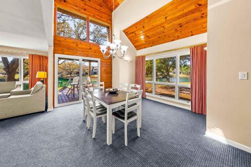 Fairfield Harbour House | New Bern Townhouse Family-Friendly 3-Bedroom with Pool & Resort Perks