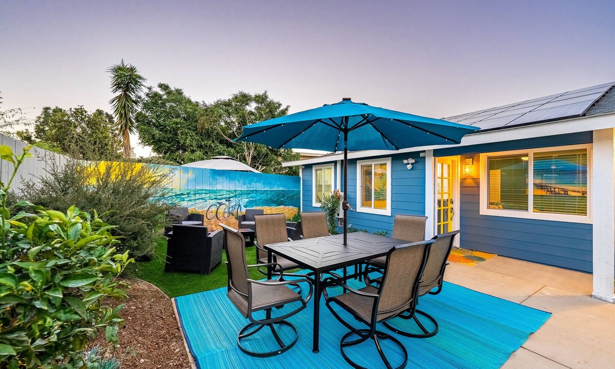 Encinitas House | New Bright and Cheery Casita!