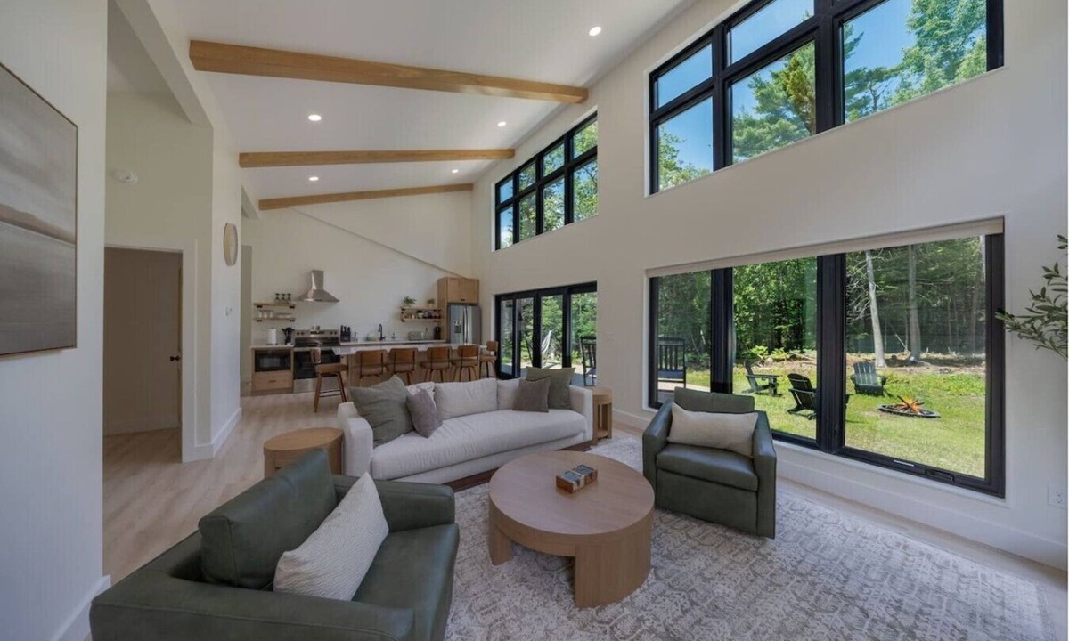 Ellsworth House | NEW Build 3BR Quiet Ellsworth Home [Midnight Pine]