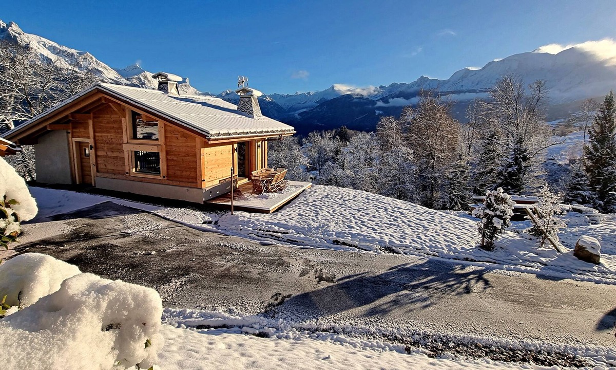 Combloux Ski Chalet | New Chalet "L'Amont du Nant"
