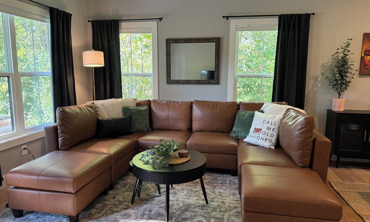 Trappist House | New Charming 2-bedroom house in enjoyable New Haven, 6 Miles from Bardstown!