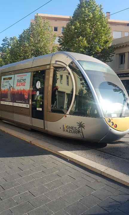 Le Ray Bed & Breakfast | NEW CHEAP PRIVATE ROOM, KITCHEN , OVERWIEUW sea,TRAM on spot, 12 minutes from nice train station with tram , beach in 17 min tram , CHAMBRE PRIVÉE pas cher, cuisine équipée , tram sur place, APERÇU mer, 12 min de la gare de Nice avec le tram, 17 min plage