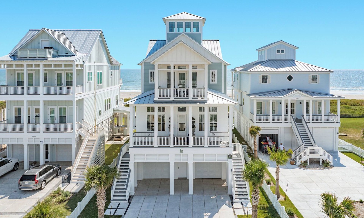 Galveston House | New Construction, Beachfront Luxury w/6 Suites & 360 Degree Views!