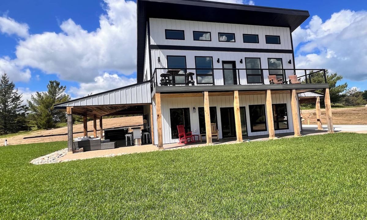 Nevis House | New Construction~Get Around Getaway