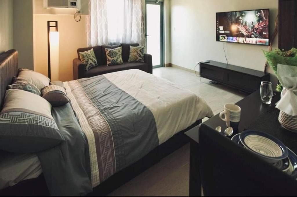 Socorro House | New! Cozy&Functional, Manhattan Plaza Tower 1 w/ private balcony!