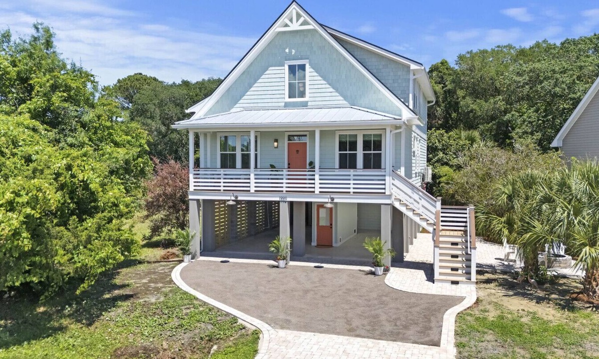 Charleston House | New Custom built 5 bedroom home-5 mins to Folly Beach