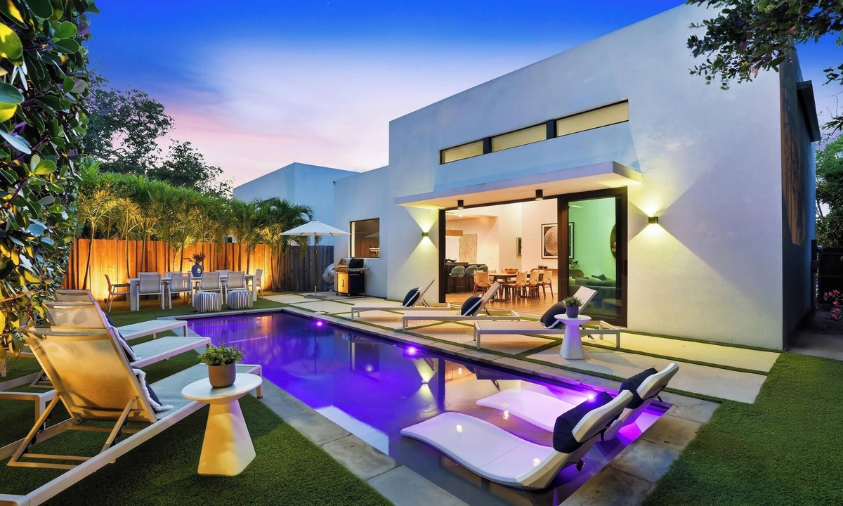 Buena Vista House | NEW! Design District Oasis with Heated Pool and Parking
